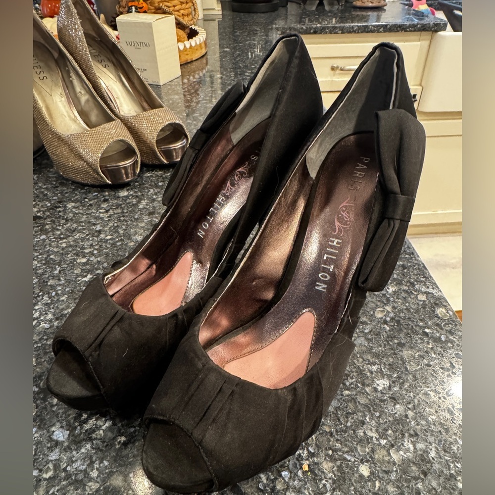 Paris Hilton Elegant Black Bow Heels